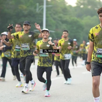 Runner Photo 6809057