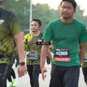 Runner Photo 6809062
