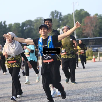 Runner Photo 6809800