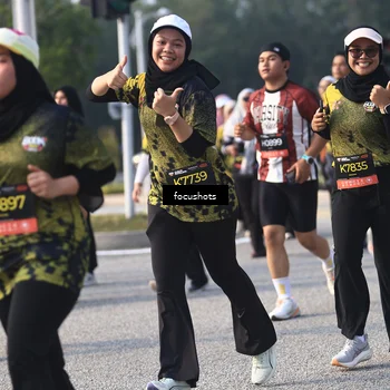 Runner Photo 6810006