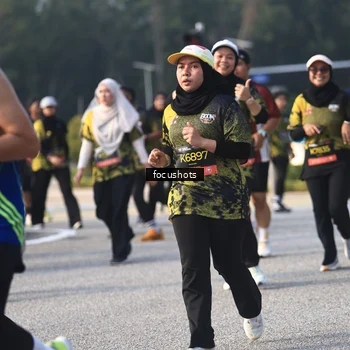Runner Photo 6810029