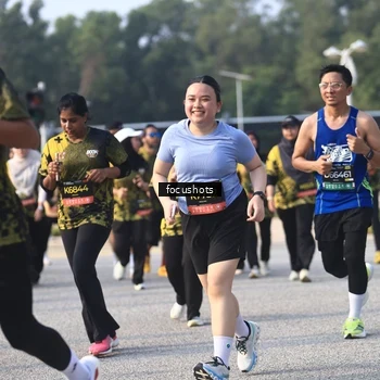 Runner Photo 6810039