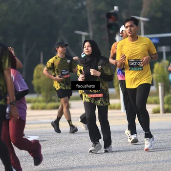 Runner Photo 6810109