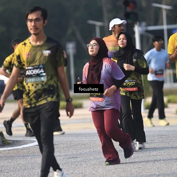 Runner Photo 6810119