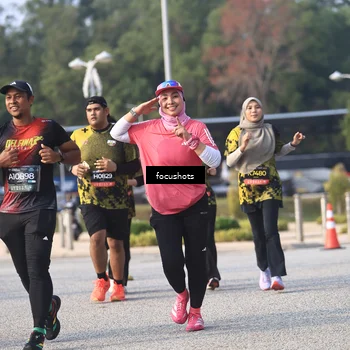 Runner Photo 6810124