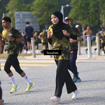 Runner Photo 6810166