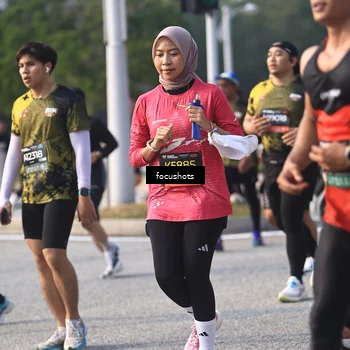 Runner Photo 6810180