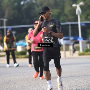Runner Photo 6810203