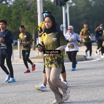 Runner Photo 6810229