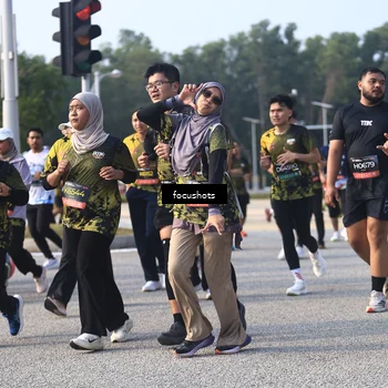 Runner Photo 6810275