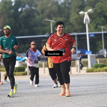Runner Photo 6810296