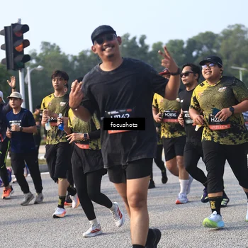 Runner Photo 6810401