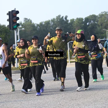 Runner Photo 6810421