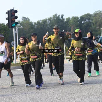 Runner Photo 6810438