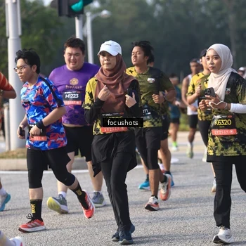 Runner Photo 6810456