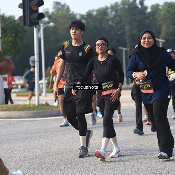 Runner Photo 6810484