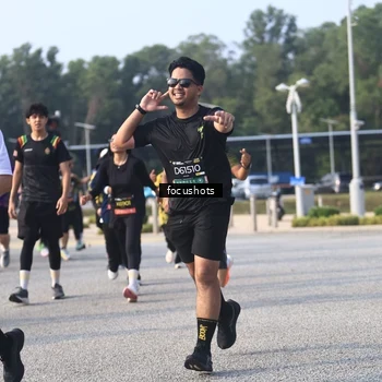 Runner Photo 6810499