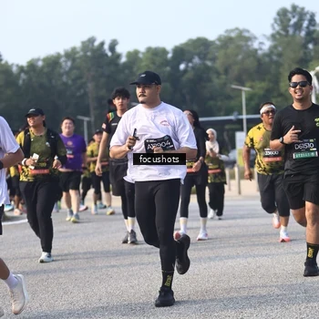 Runner Photo 6810506