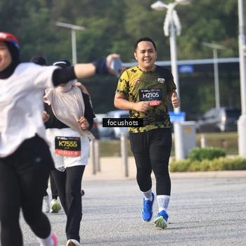 Runner Photo 6810593