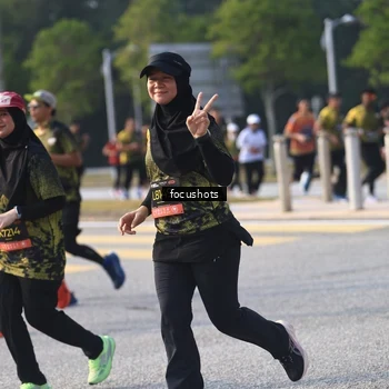 Runner Photo 6810638