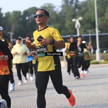 Runner Photo 6810721