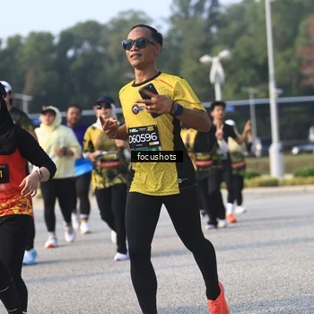 Runner Photo 6810726