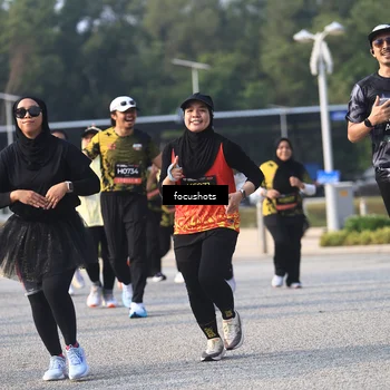 Runner Photo 6810750