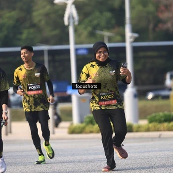 Runner Photo 6810954