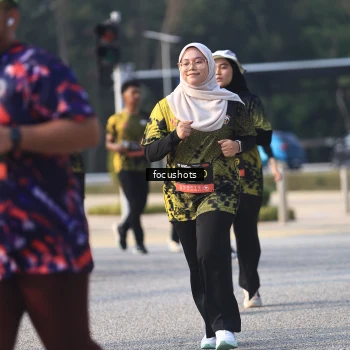 Runner Photo 6810994