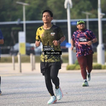 Runner Photo 6811008