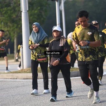 Runner Photo 6811037