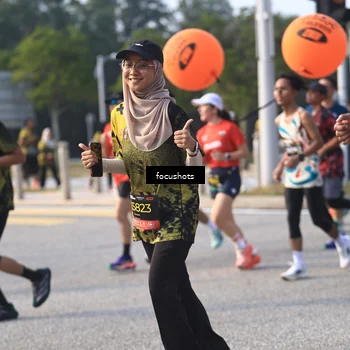 Runner Photo 6811062