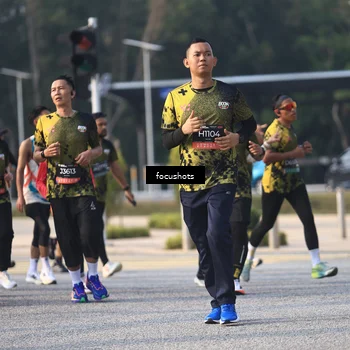 Runner Photo 6811072