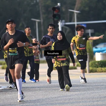 Runner Photo 6811096