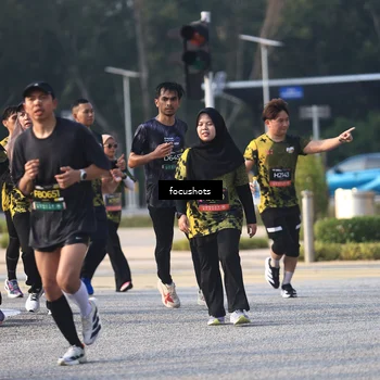 Runner Photo 6811101