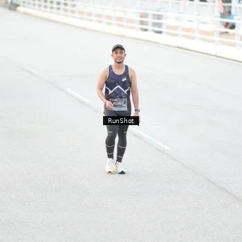 Runner Photo 6812227