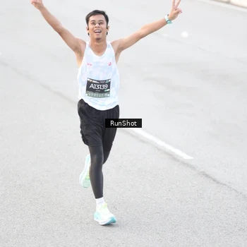 Runner Photo 6812249