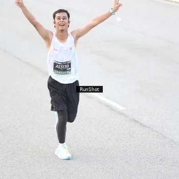 Runner Photo 6812250