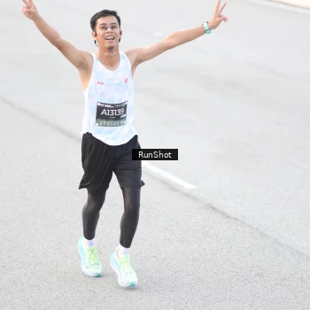 Runner Photo 6812252