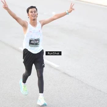 Runner Photo 6812255
