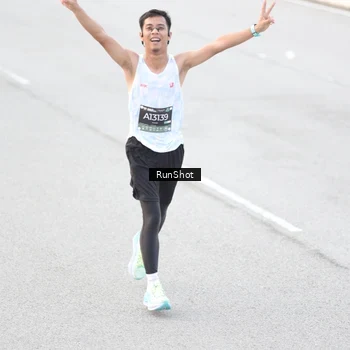 Runner Photo 6812256