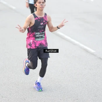 Runner Photo 6812259