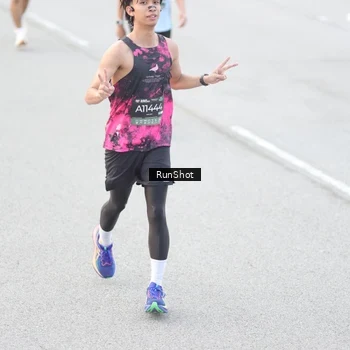 Runner Photo 6812263