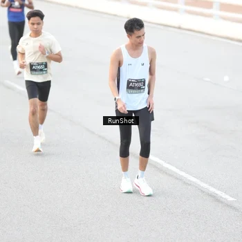 Runner Photo 6812269