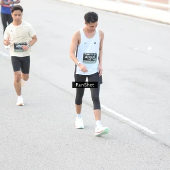 Runner Photo 6812271