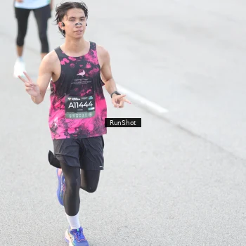 Runner Photo 6812272