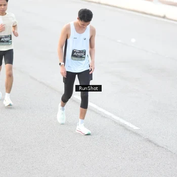 Runner Photo 6812276