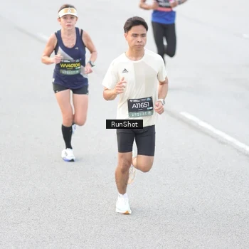 Runner Photo 6812288