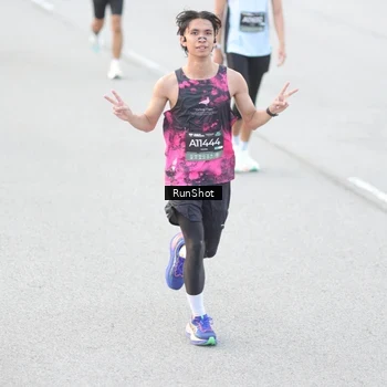 Runner Photo 6812305