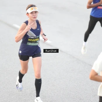 Runner Photo 6812307